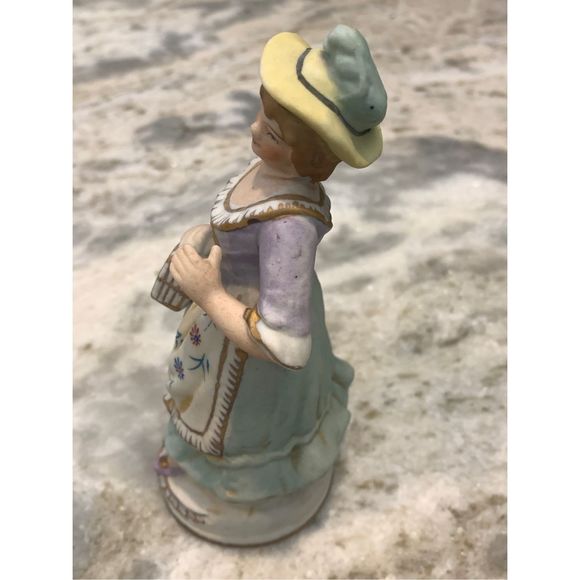 Vintage Porcelain French Maiden Lady Figurine Statue #keepsake - Picture 6 of 6